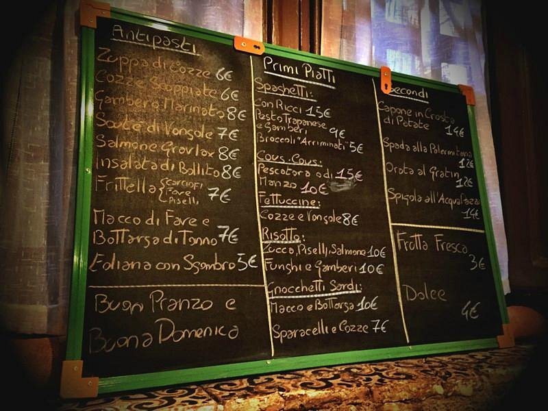 La nostra lavagna con il menu del giorno